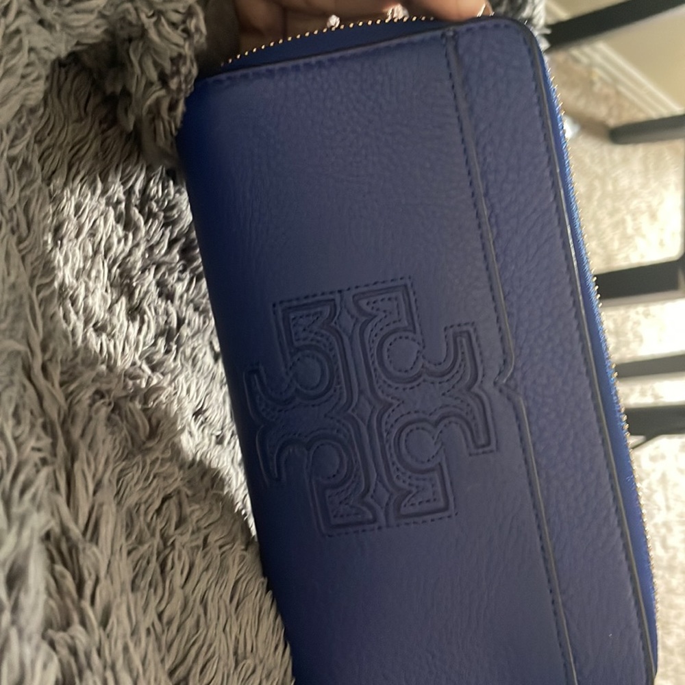 Tory Burch wallet very good condition